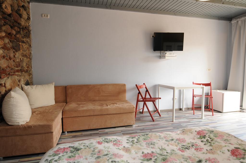 La Mosie Hotel Hateg Room photo